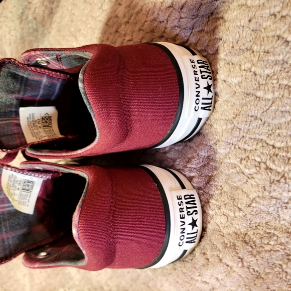 Converse Burgundy Sneakers - Picture 4 of 8